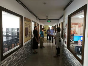 金山區(qū)開展民辦教育培訓(xùn)機(jī)構(gòu)“雙隨機(jī)、一公開”聯(lián)合檢查，規(guī)范市場(chǎng)促發(fā)展